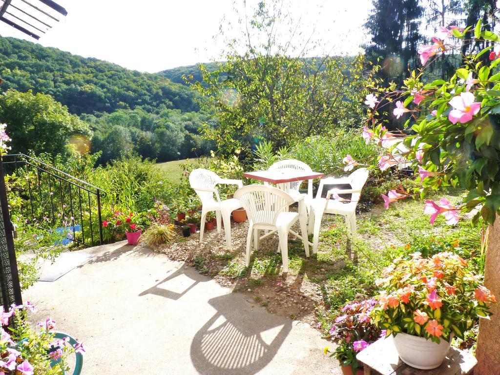 Hotel La Maison De Cure Domecy-sur-Cure Exteriér fotografie